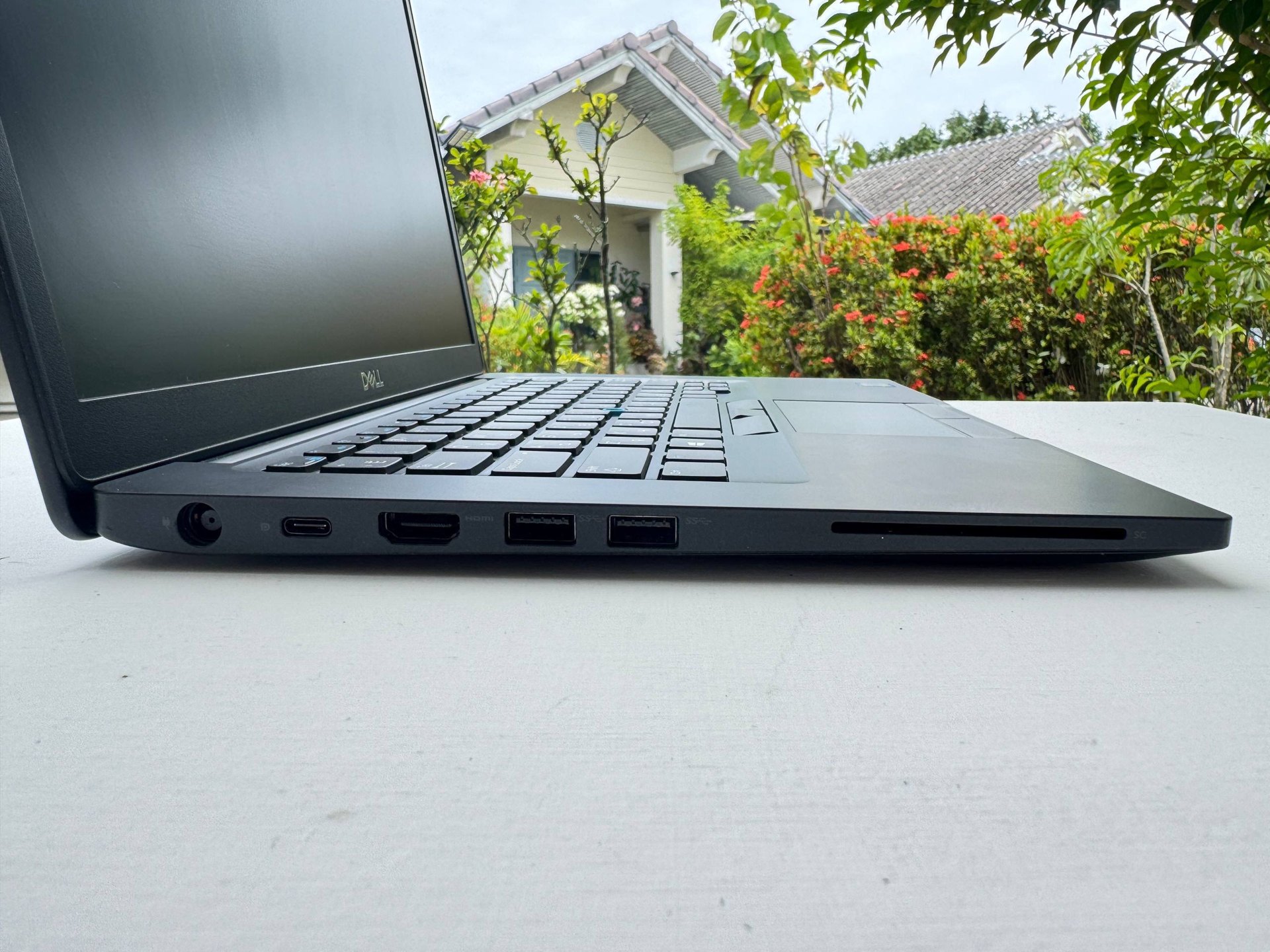 Laptop Dell Latitude 7490, i5-8350U, 16 GB, SSD 256 GB - 6,900 baht (3 of 4)