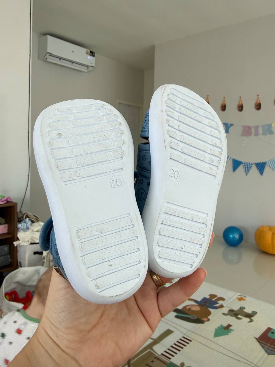 Children's shoes, size 20, very good condition - 200 baht (4 of 4)