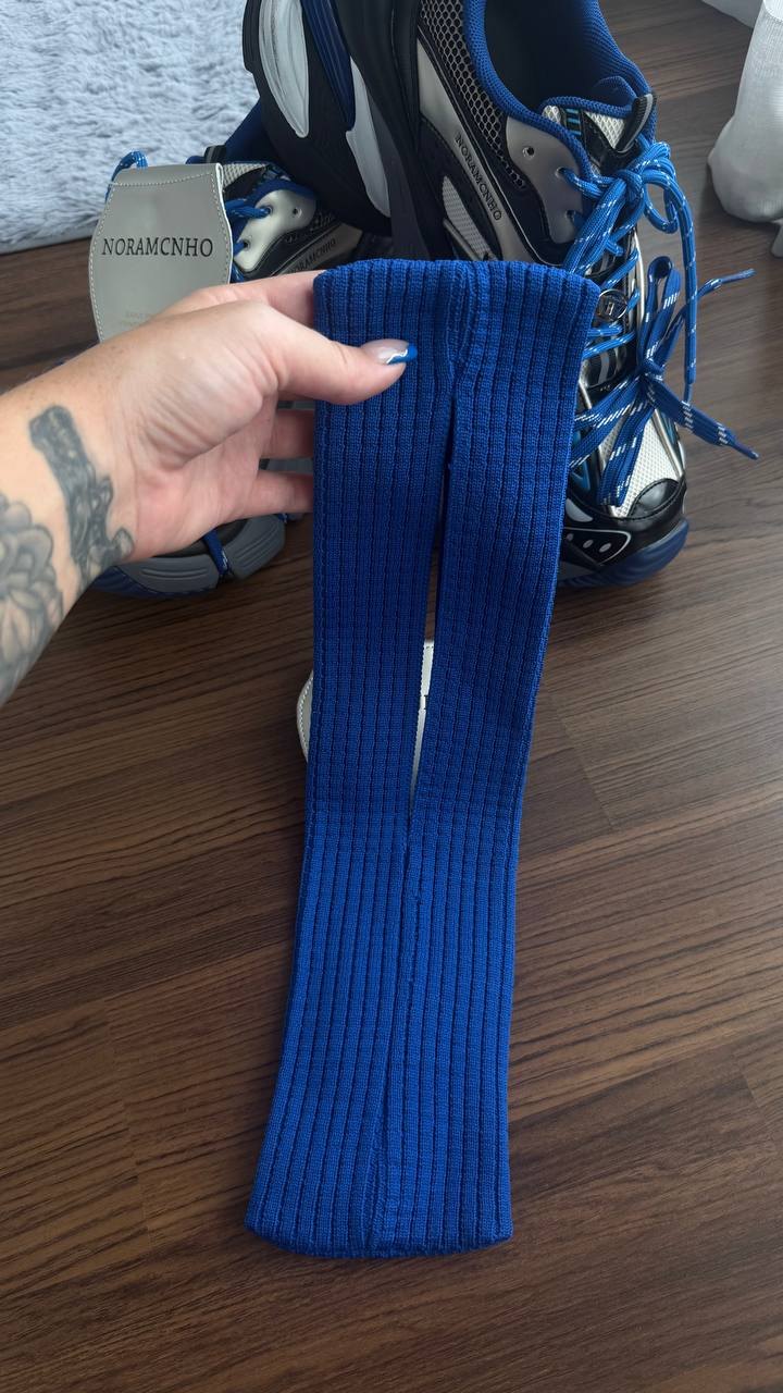 Sneakers, size 40, phone bag as a gift - 1300 baht (2 of 2)