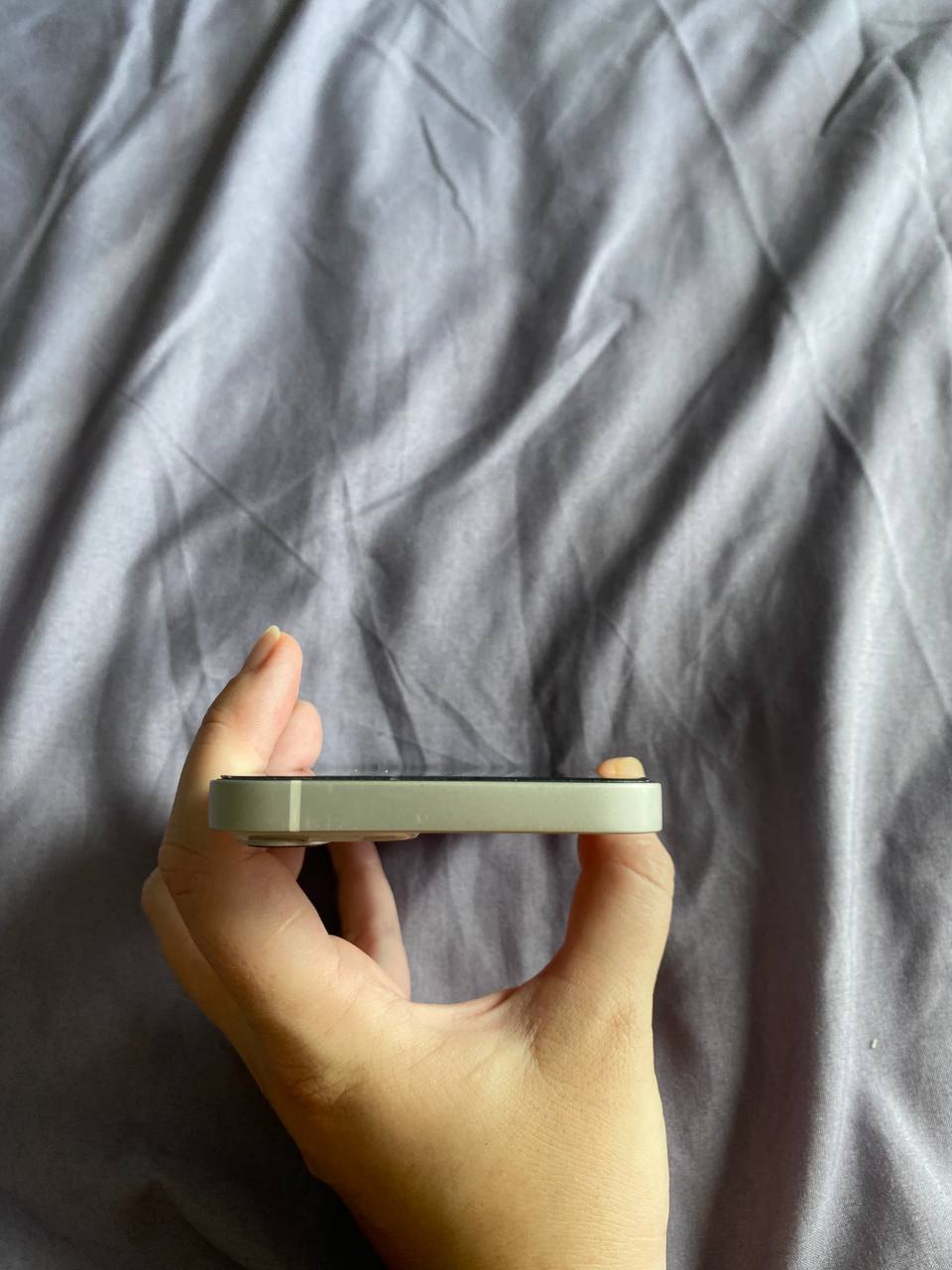 iPhone 13, 256 GB, 100% battery - 12,000 baht (5 of 5)