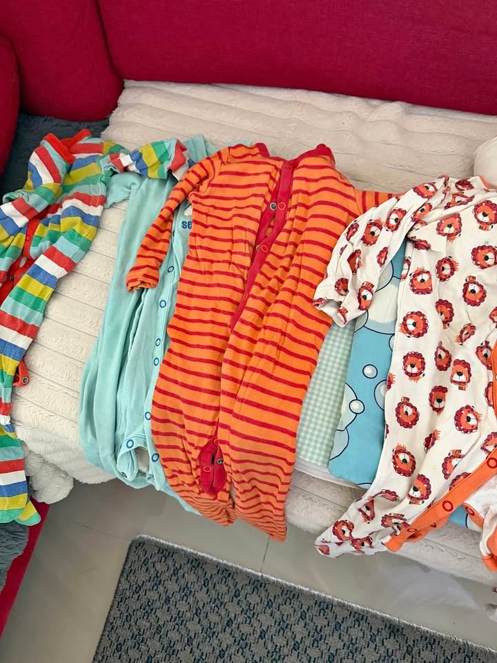 Mothercare baby bodysuits, 7-9 and 9-12 months - 60 baht each