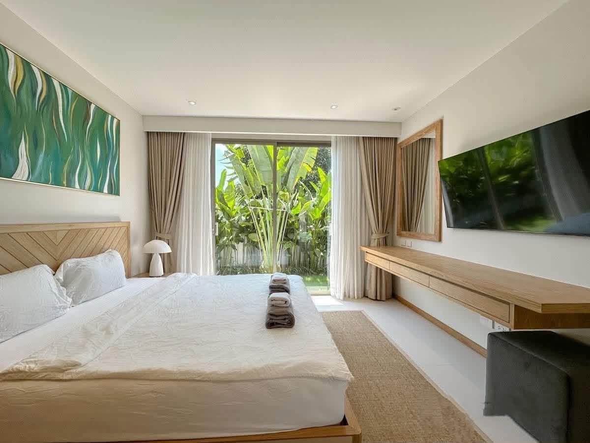 New 3 bed pool villa in Bang Tao, 190,000 THB/month (9 จาก 10)