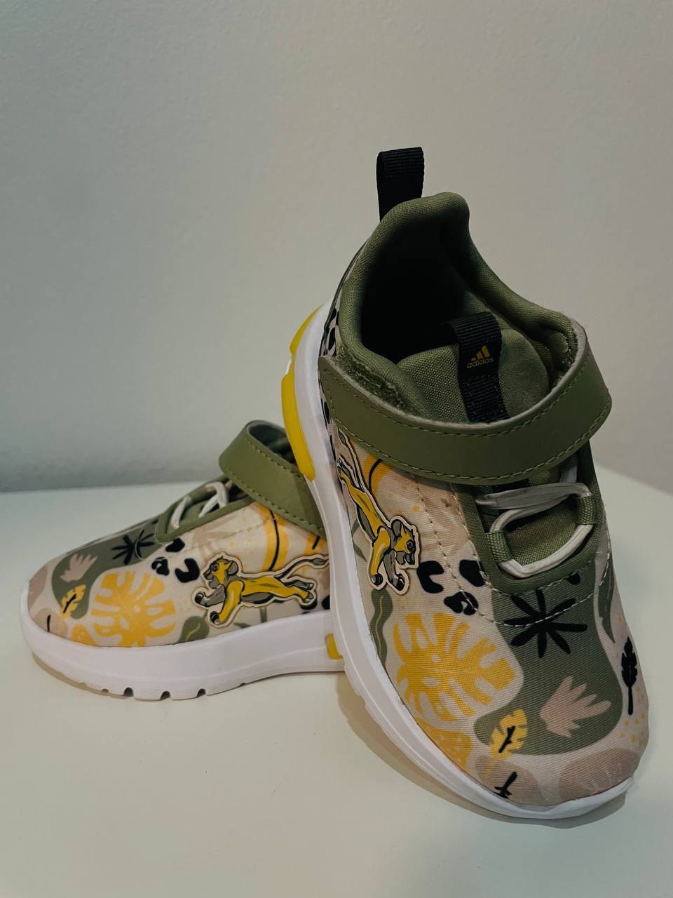 รองเท้าผ้าใบเด็ก Adidas ไซส์ UK 6K - 300 บาท (2 จาก 4)