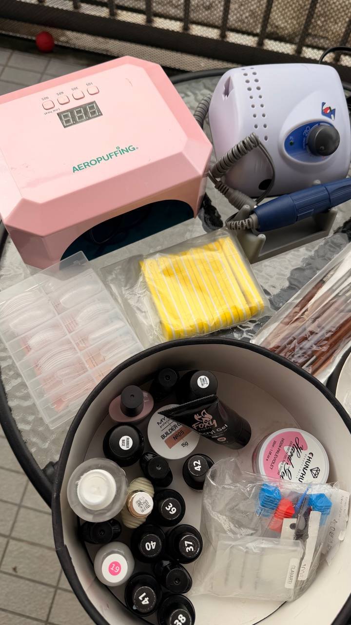 Manicure, Chalong - 1,000 baht (2 из 3)