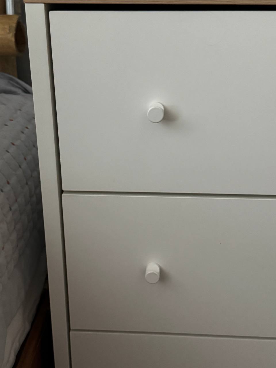 Chest of drawers, perfect condition - 2,500 baht (2 of 2)