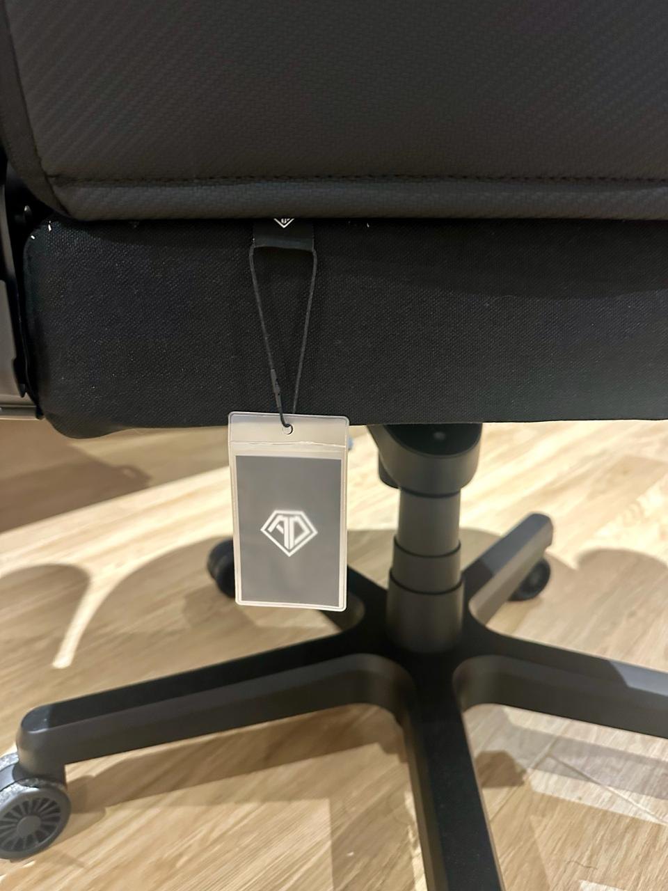 Игровое кресло Anda Seat Kaiser 4, как новое - 14 000 бат (4 из 4)