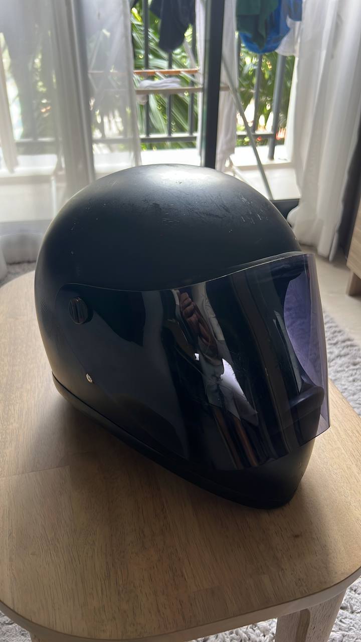 Nightfox helmet, designer, in good condition - 800 baht (2 of 5)