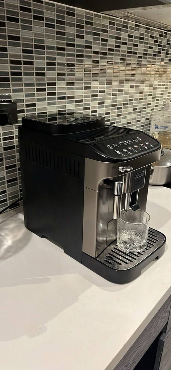เครื่องชงกาแฟ De'Longhi Magnifica Evo ระบบอัตโนมัติ - 17,000 บาท (3 of 5)