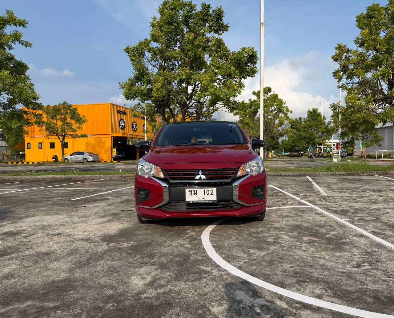 Mitsubishi Mirage Limited Edition 2021, 54,450 km, automatic - 279,000 baht (2 จาก 5)