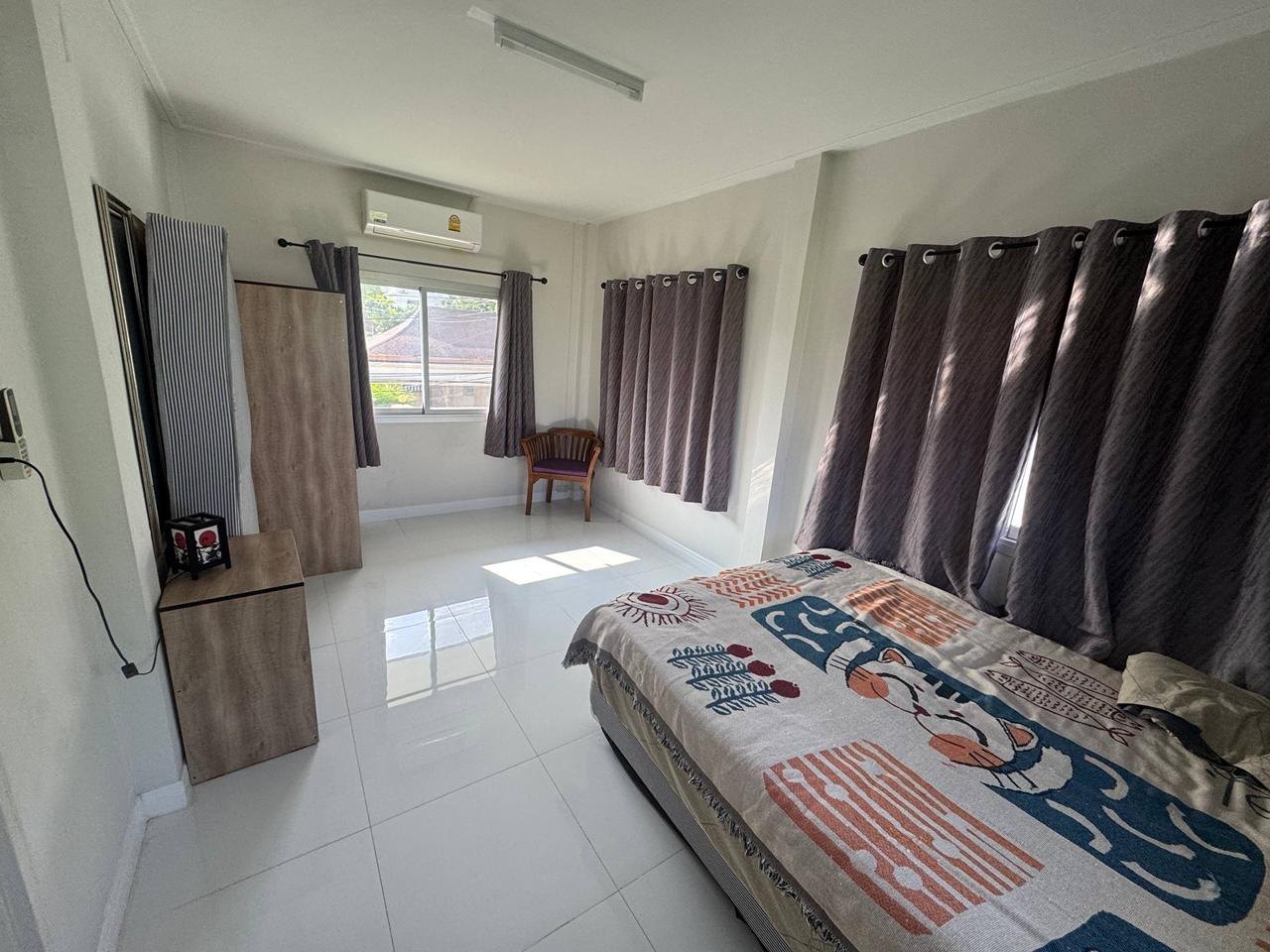 House in Rawai, 3 bedrooms, 2 bathrooms, parking - 30,000 baht/month (7 of 8)