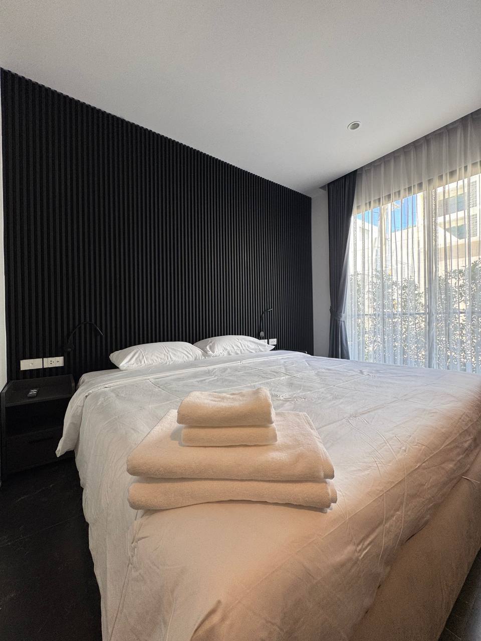 สตูดิโออพาร์ทเมนท์ใกล้ในหาน ปรับปรุงใหม่ สระว่ายน้ำ - 23,000 บาท/เดือน (3 of 4)