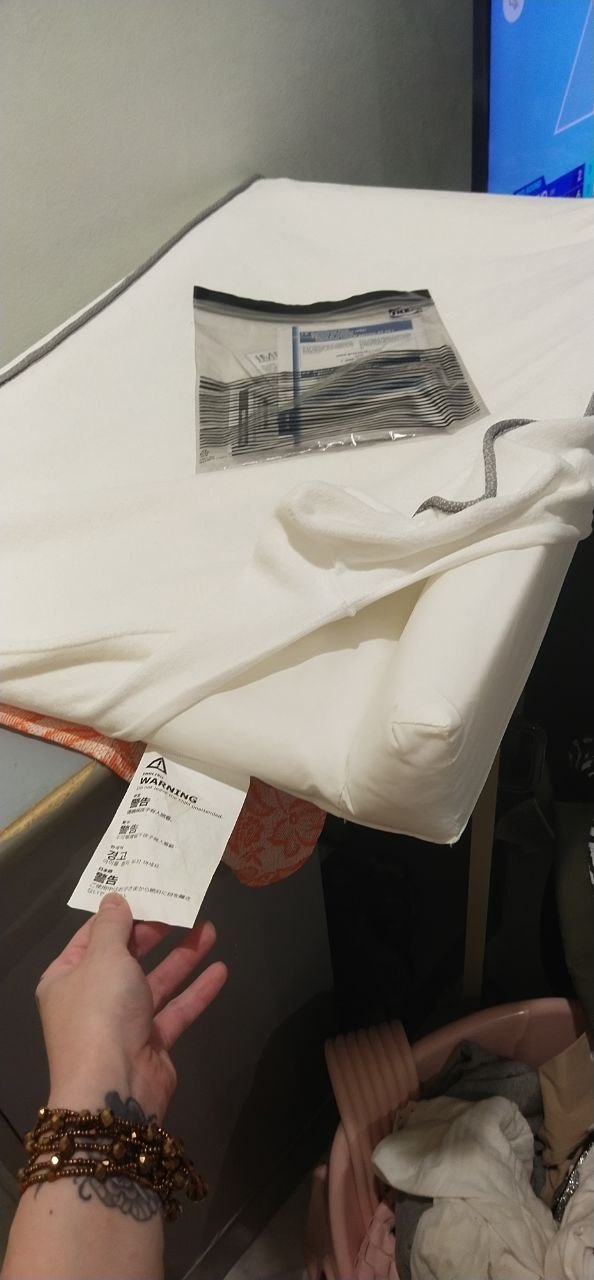 IKEA changing table with terry diaper, like new - 300 baht (2 of 5)