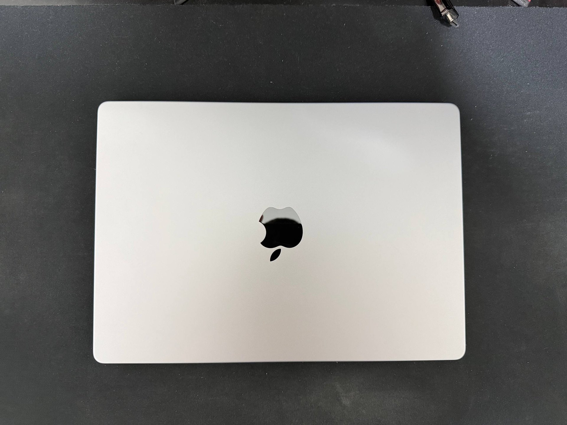 MacBook Pro M1, 16GB RAM, 85% Battery - 28,000 THB (2 of 2)