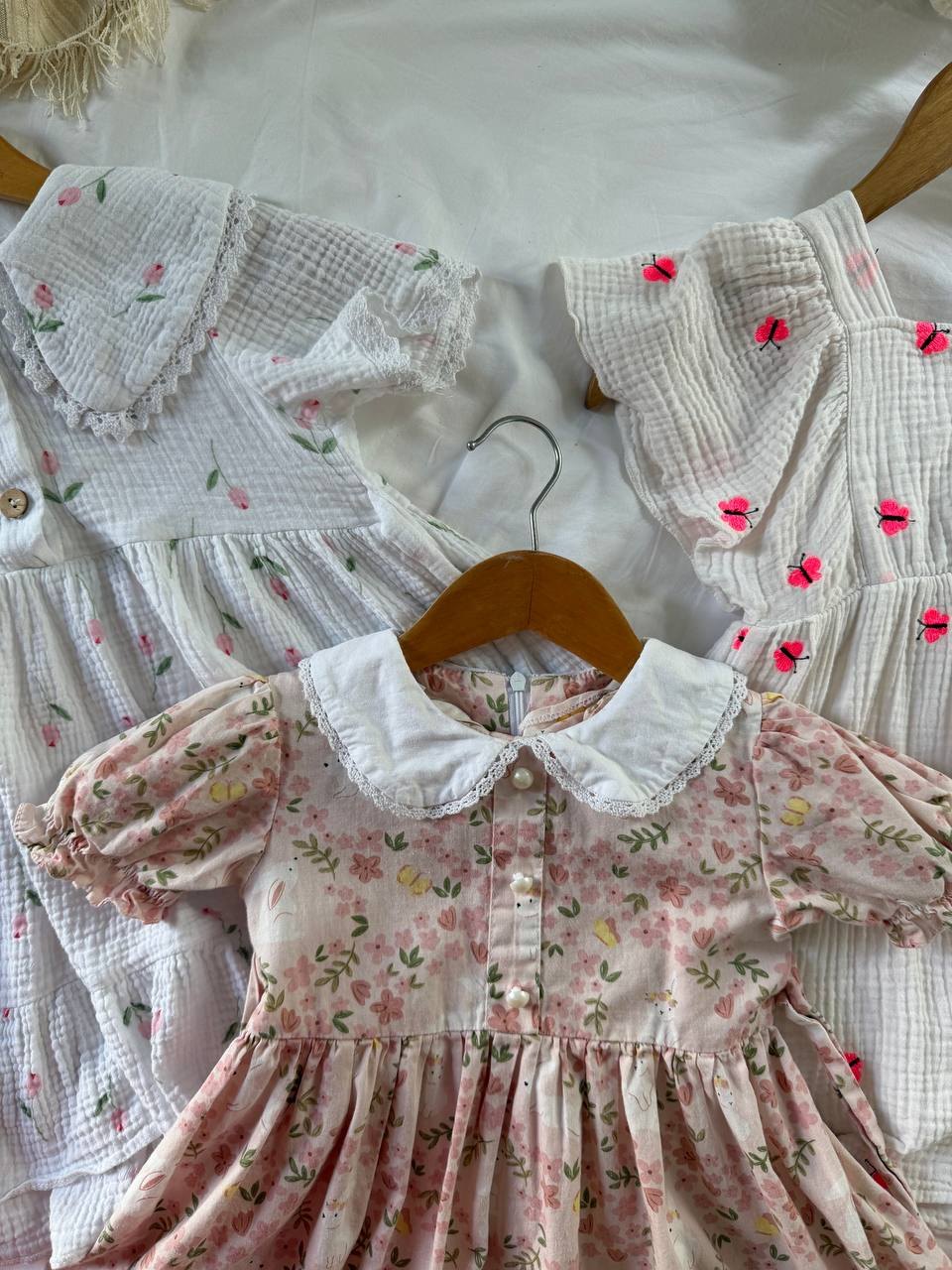 Dresses for girls, size 104-110 cm - 700 baht (2 of 2)