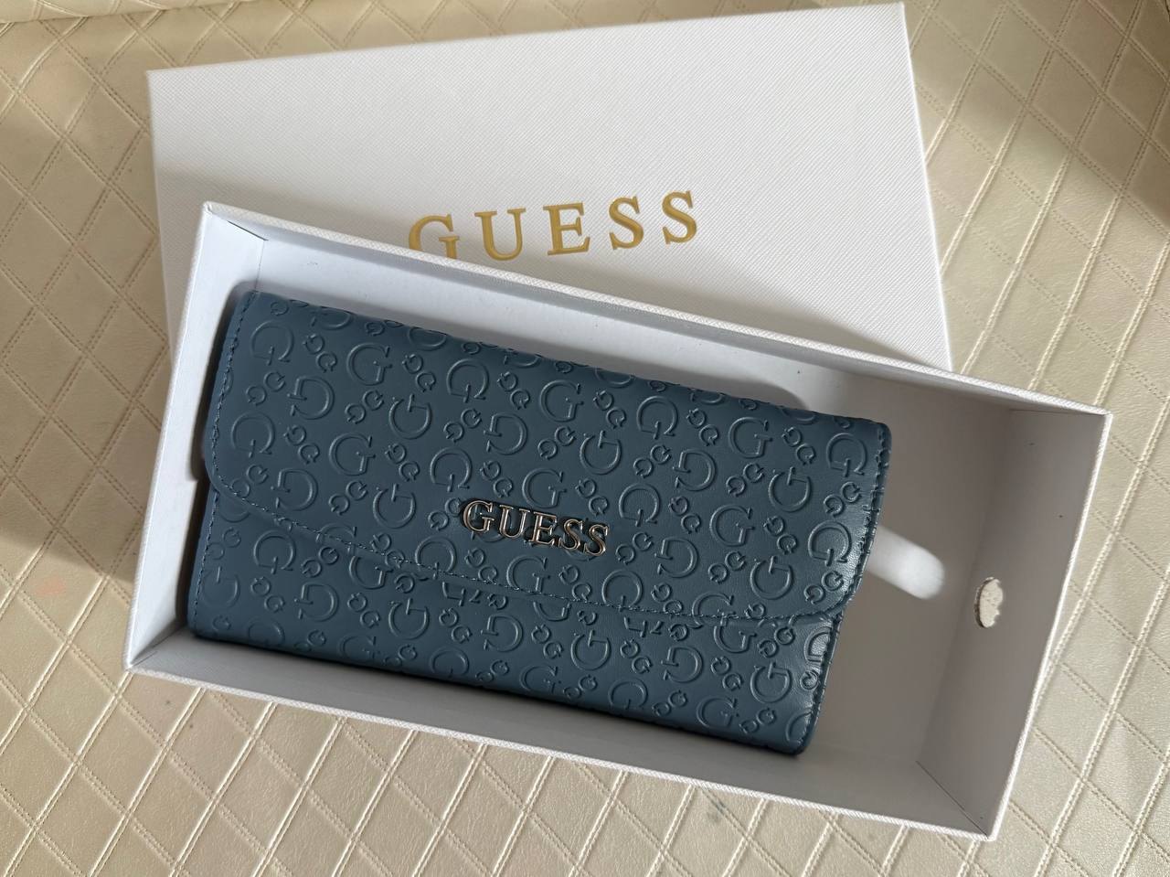 Клатч Guess - 2 000 бат (2 of 3)