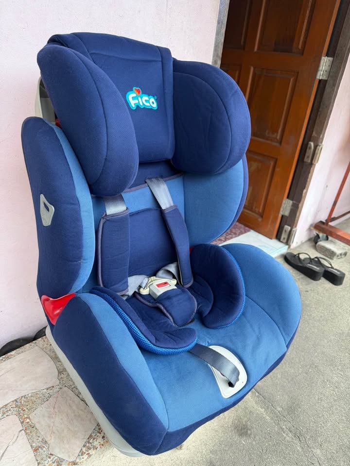 Fico child car seat, navy-blue, second hand, good condition. (5 of 5)