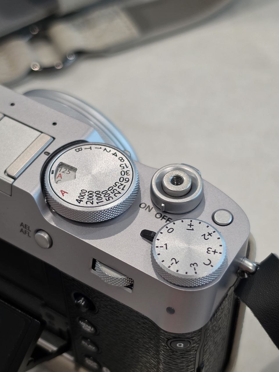 Fujifilm X100VI สีเงินซื้อเมื่อ 6 เดือนที่แล้วทั้งชุด - 55,000 บาท (4 จาก 4)