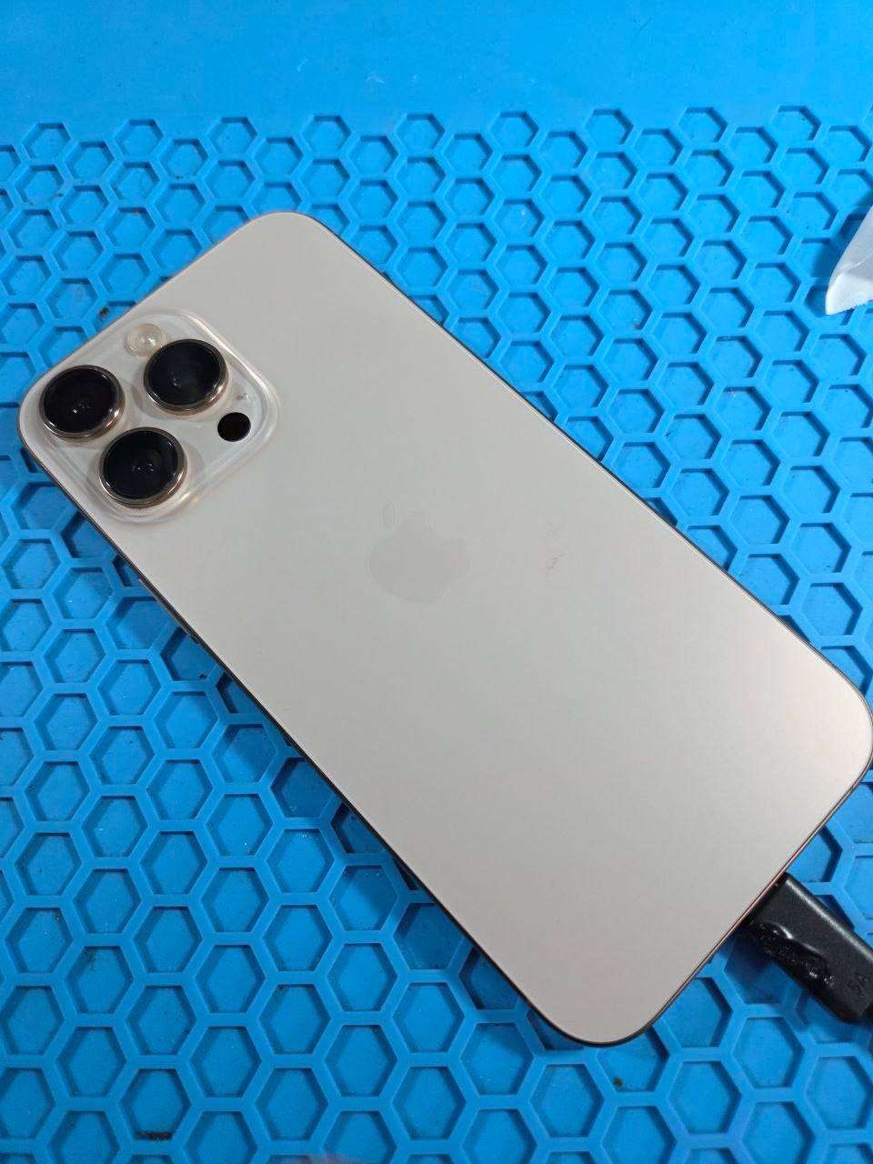 iPhone 16 Pro Max, 256 Gb, аккумулятор 89% - 26 000 бат (2 из 3)