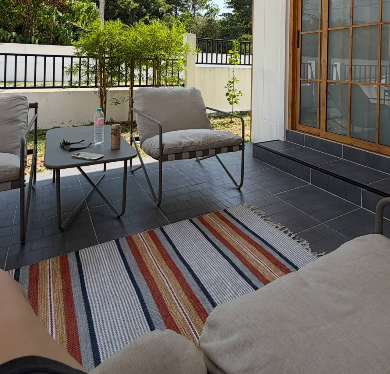Outdoor furniture, excellent condition, carpet as a gift - 7,000 baht (2 из 2)
