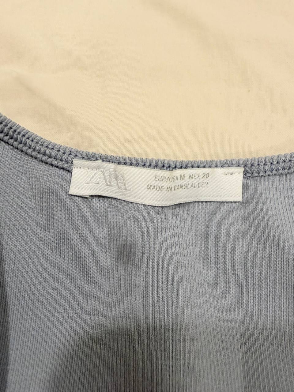 ท็อป Zara สีเทา คอสูง ไซส์ S - 200 บาท (3 จาก 3)