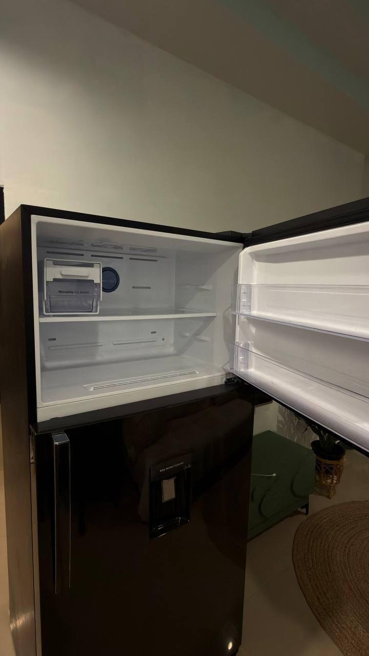 Refrigerator Samsung RT62K7350BS, 186 cm, inverter, dispenser - 12,000 baht (2 of 3)
