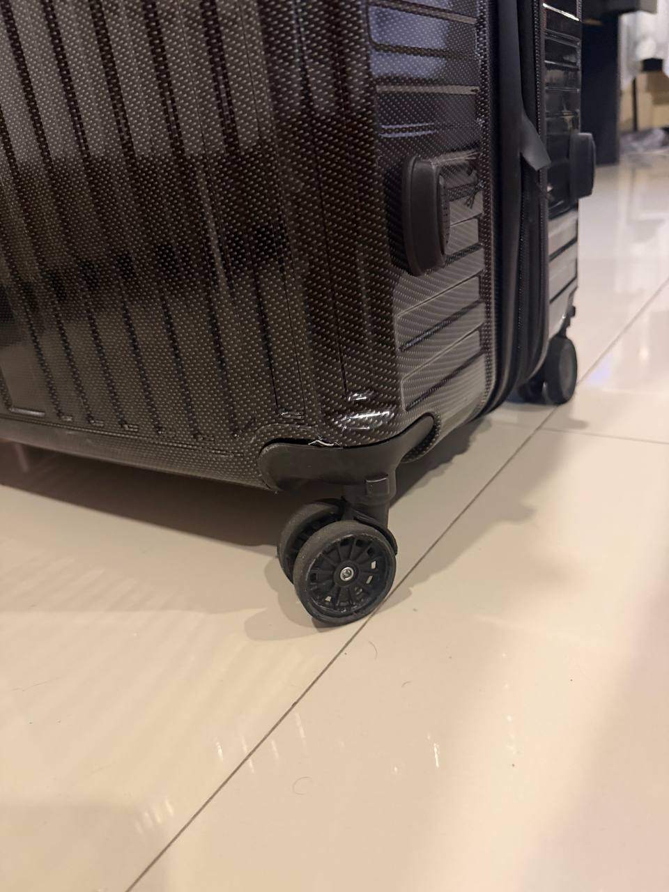 Suitcase XL, 180 liters, strong, with lock - 1,500 baht (3 of 5)