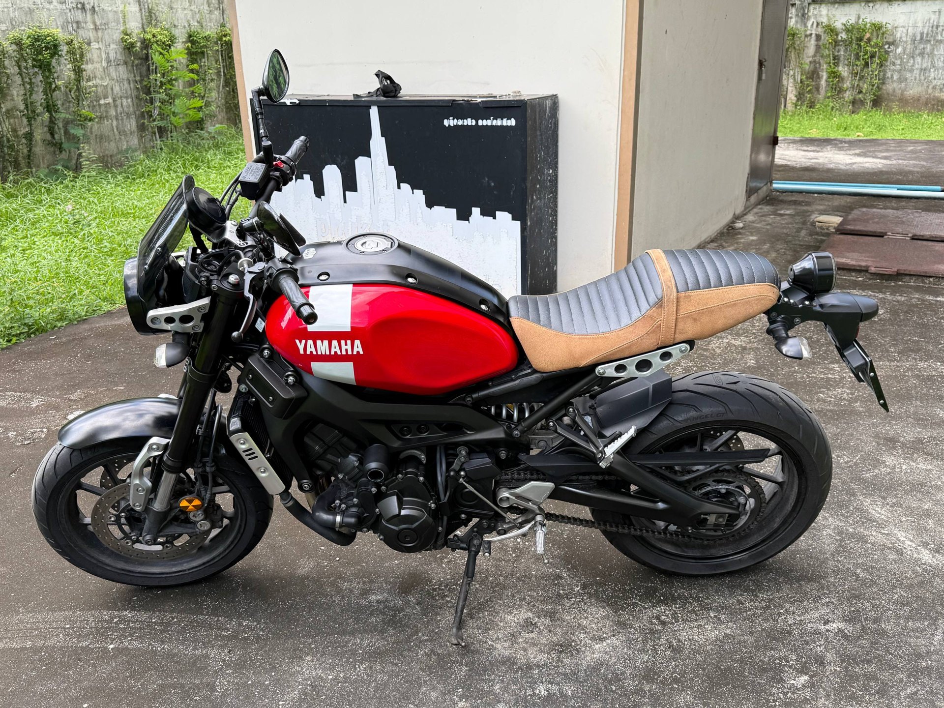 Yamaha XSR900 ปี 2018 เลขไมล์ 16,000 กม. เล่มเขียว - 160,000 บาท (4 จาก 5)