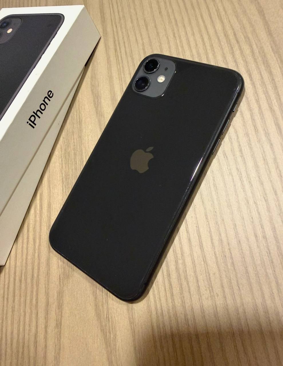 iPhone 11, 128 GB, black, Battery Health 81% - 5,000 baht (2 of 2)