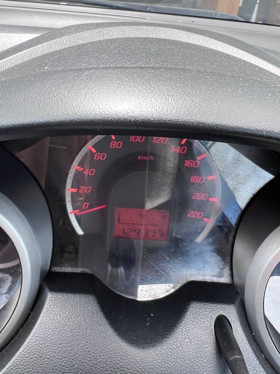 Honda Jazz 2013, 129,000 km - 190,000 baht (4 จาก 5)