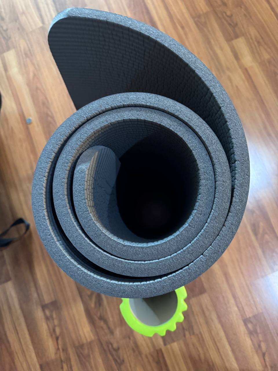 Massage roll - 100 baht (2 of 3)