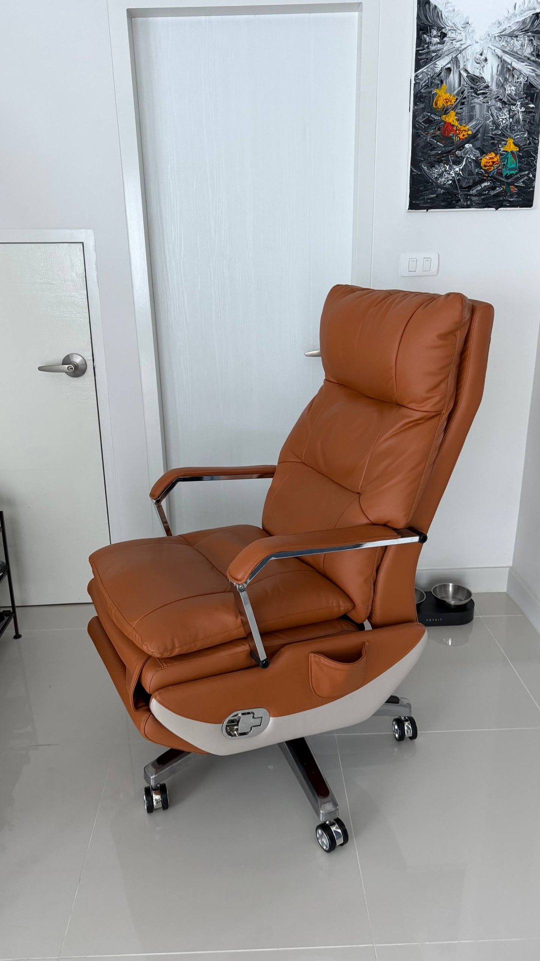 Office chair, in good condition - 10,000 baht (4 of 4)