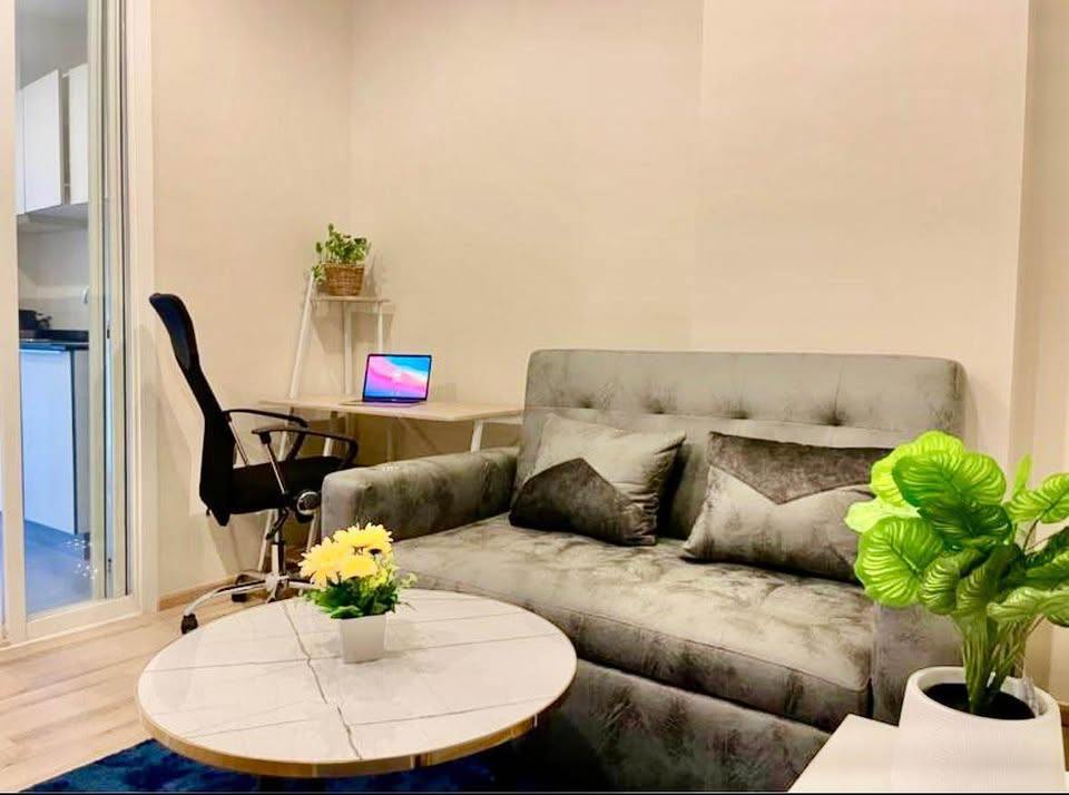 1 bed condo at The Base Downtown, Phuket Town, 18,000 THB/month