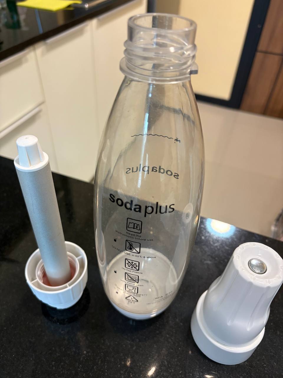Bottle for making soda - 100 baht (2 of 2)