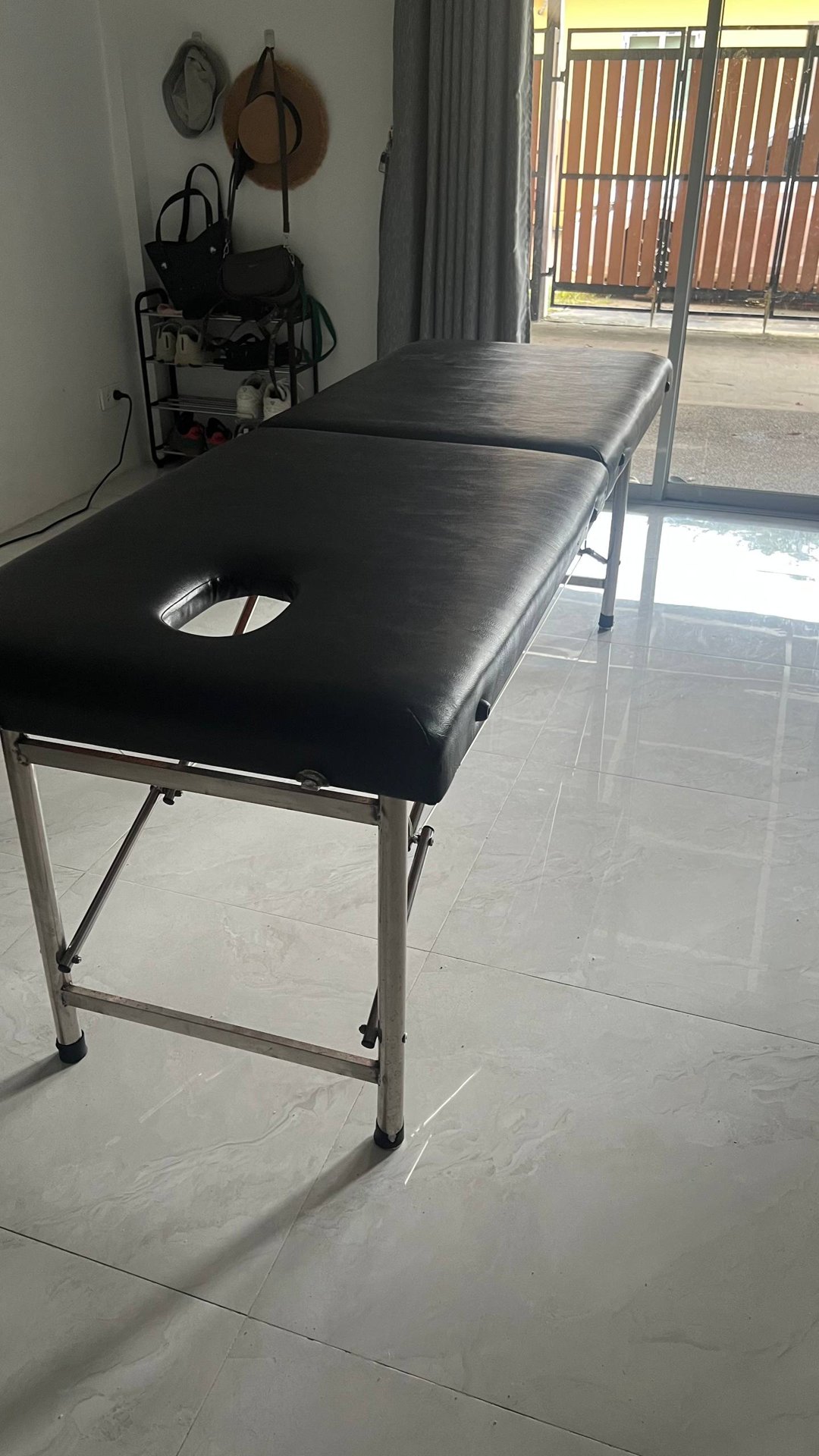 Folding massage table, black - 700 baht (2 of 3)