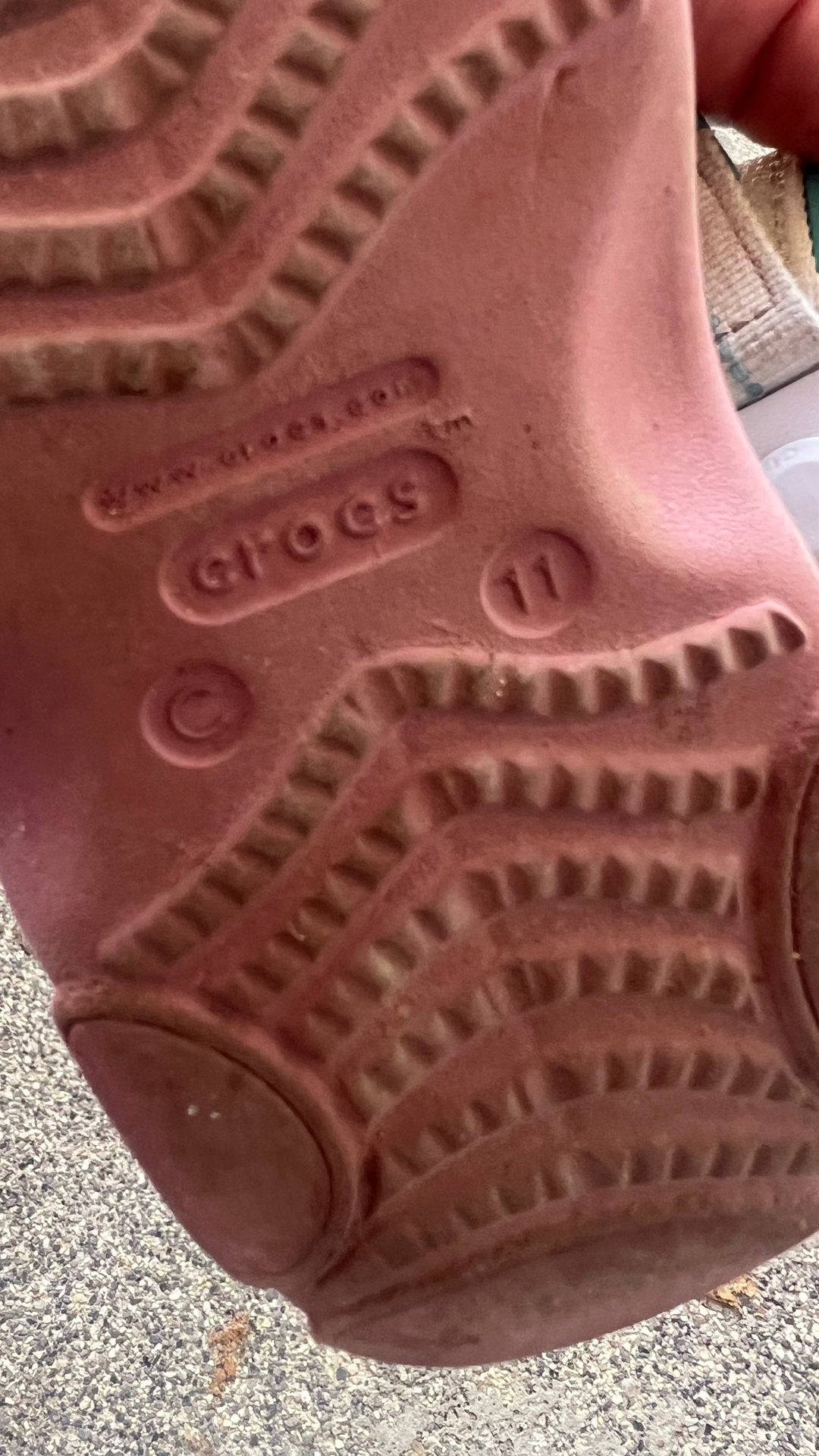 Crocs C11 - 50 baht (2 of 3)