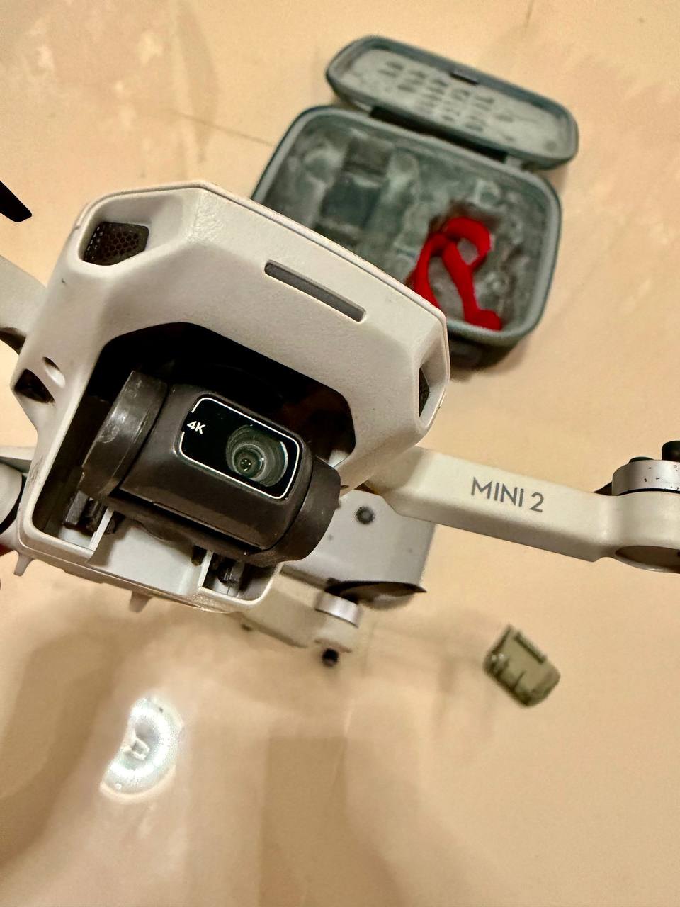 โดรน DJI Mini 2 ถ่ายวิดีโอ 4K พร้อมรีโมท DJI RC-N1 - 10 500 บาท (2 จาก 4)