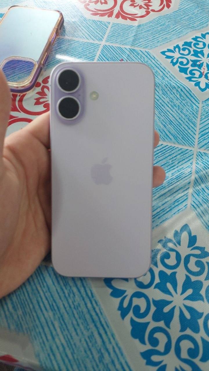 iPhone 17 ความจุ 256 GB สีม่วง สภาพสวยมาก ไม่มีรอย - 23,000 บาท (2 of 4)