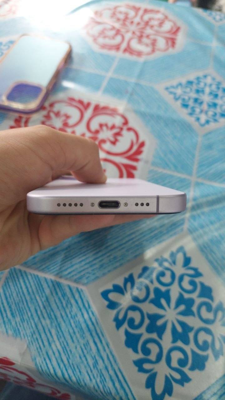 iPhone 17 ความจุ 256 GB สีม่วง สภาพสวยมาก ไม่มีรอย - 23,000 บาท (3 of 4)