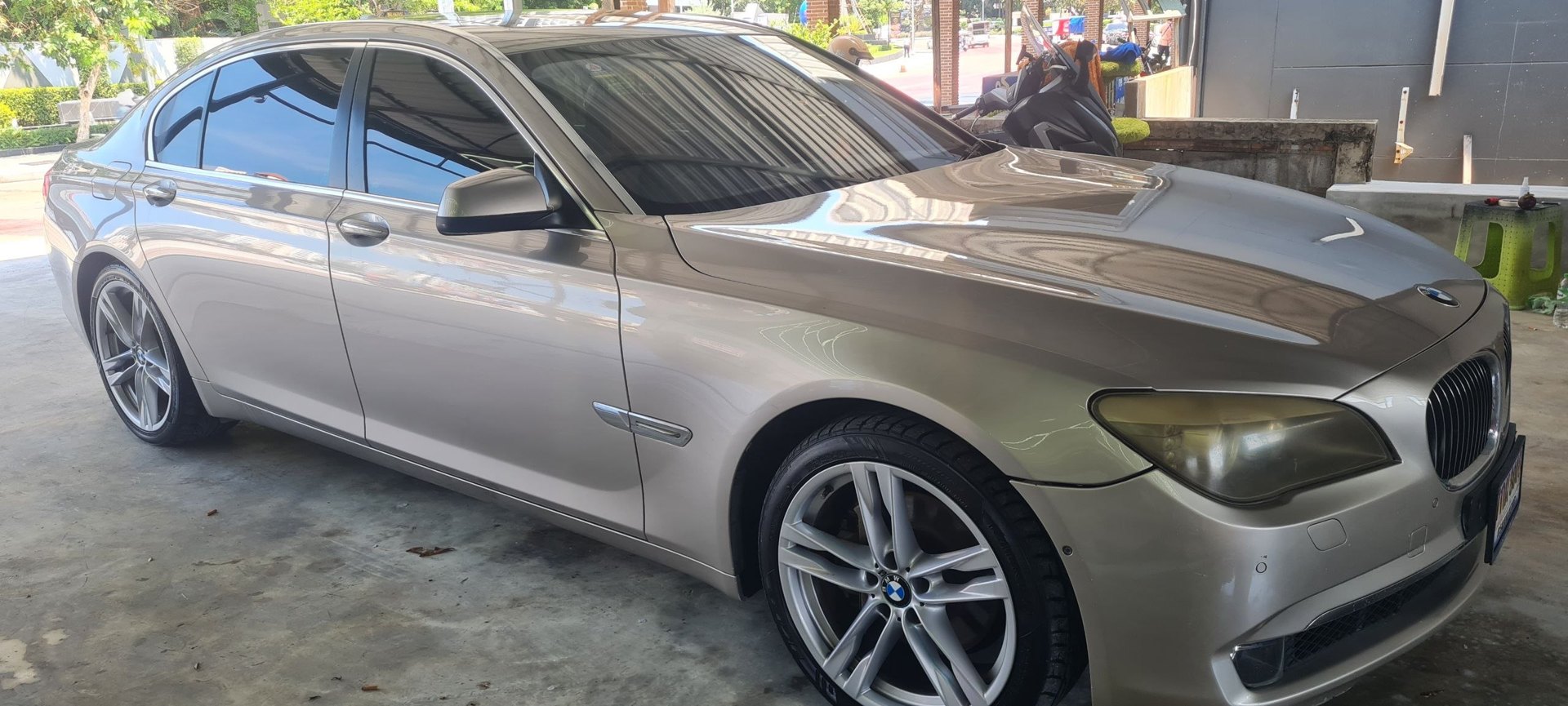 BMW, 2012, mileage 200,000 km - 250,000 baht (2 of 4)