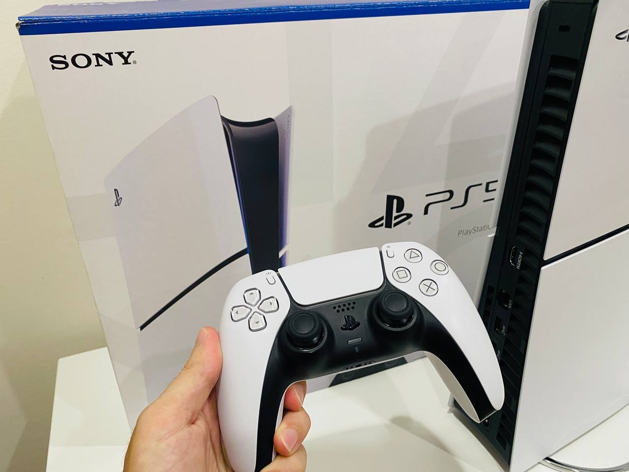 PS5 Slim Disc Edition, purchased a year ago, full set - 25,000 baht (3 จาก 5)