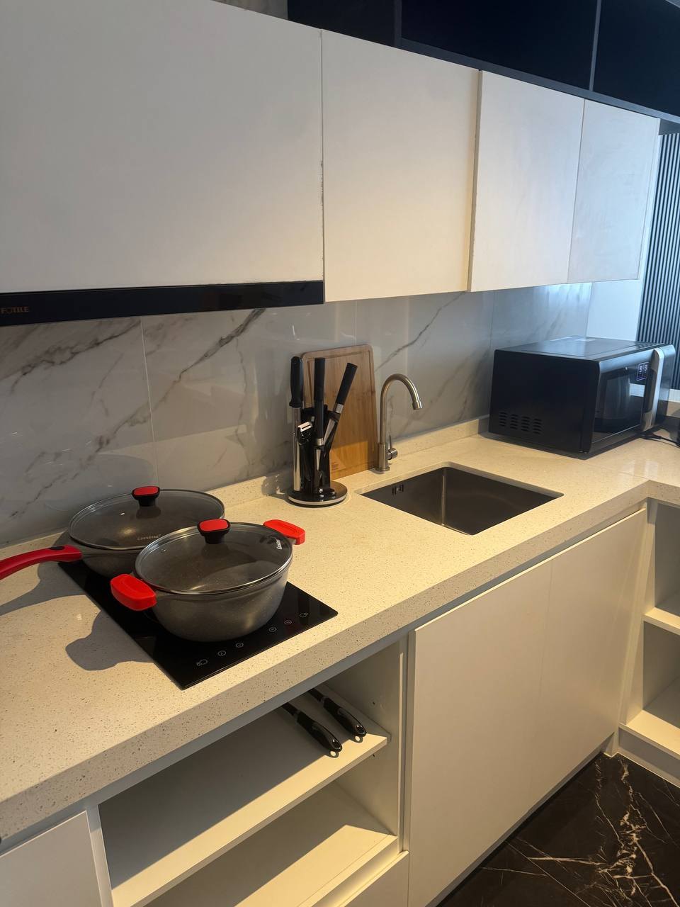 Studio for rent, Naiharn, swimming pools, gym - 30,000 baht/month (3 จาก 7)