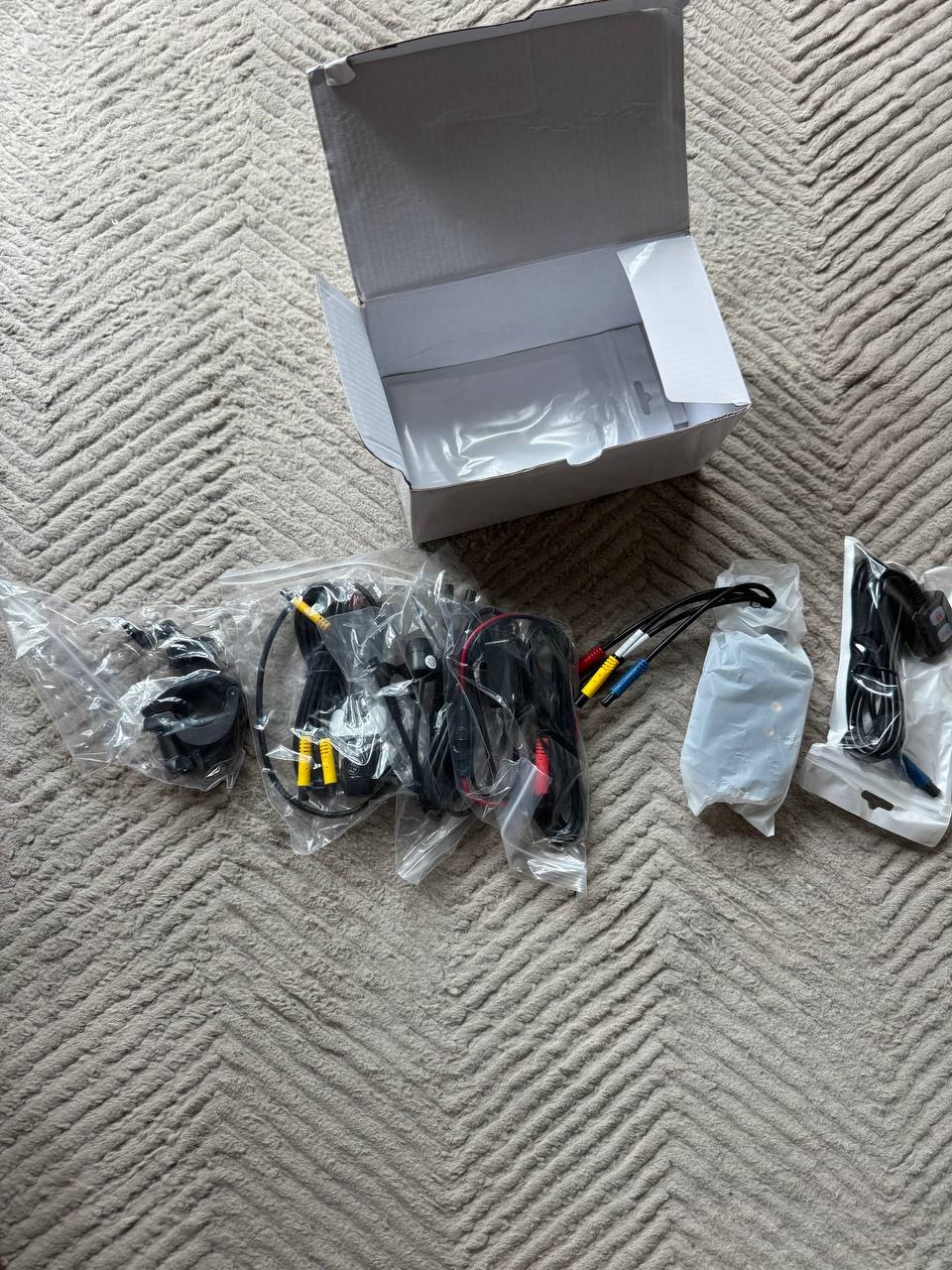 Vacuum cleaner for car - 500 baht (2 of 2)