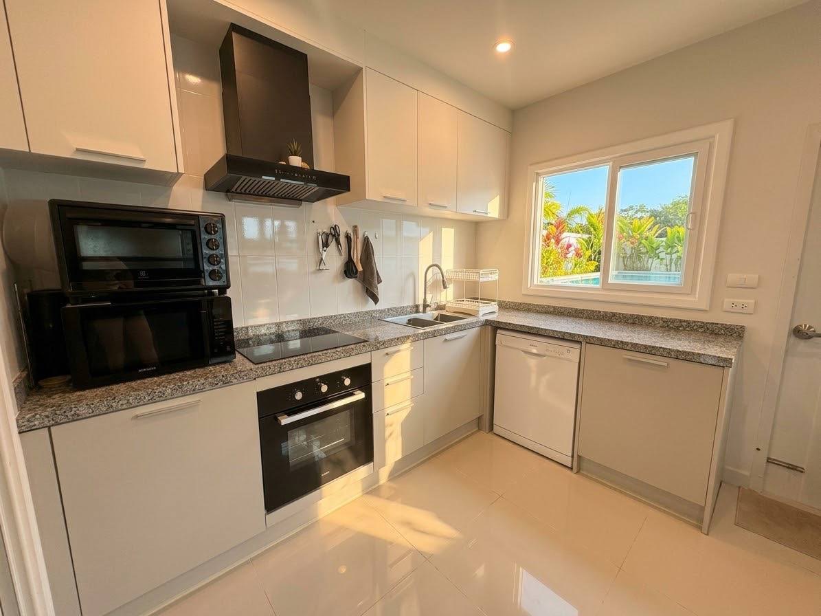 House in Supalai Palm Springs, 3 bedrooms, garden, pool - 75,000 baht/month (2 of 6)
