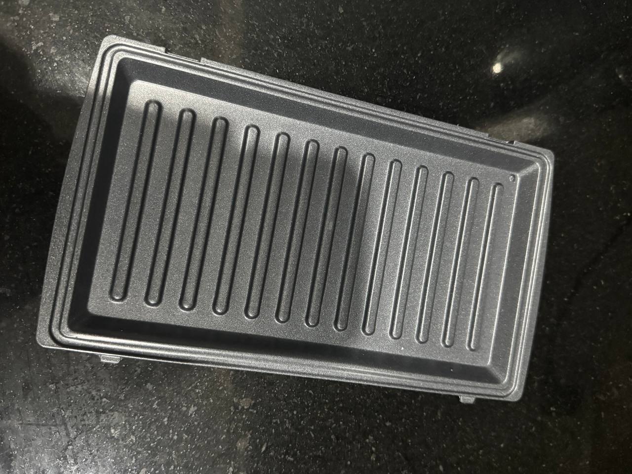 RUST waffle iron with attachments, excellent condition - 800 baht (4 of 4)