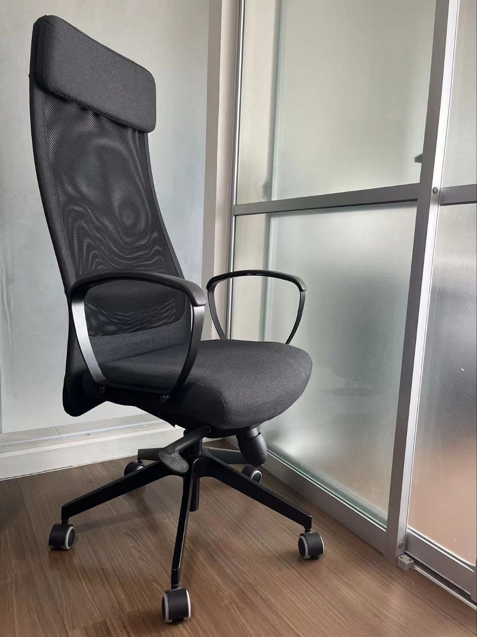 IKEA Markus Chair, Excellent Condition, 7 Year Warranty - 3,500 Baht (2 of 3)