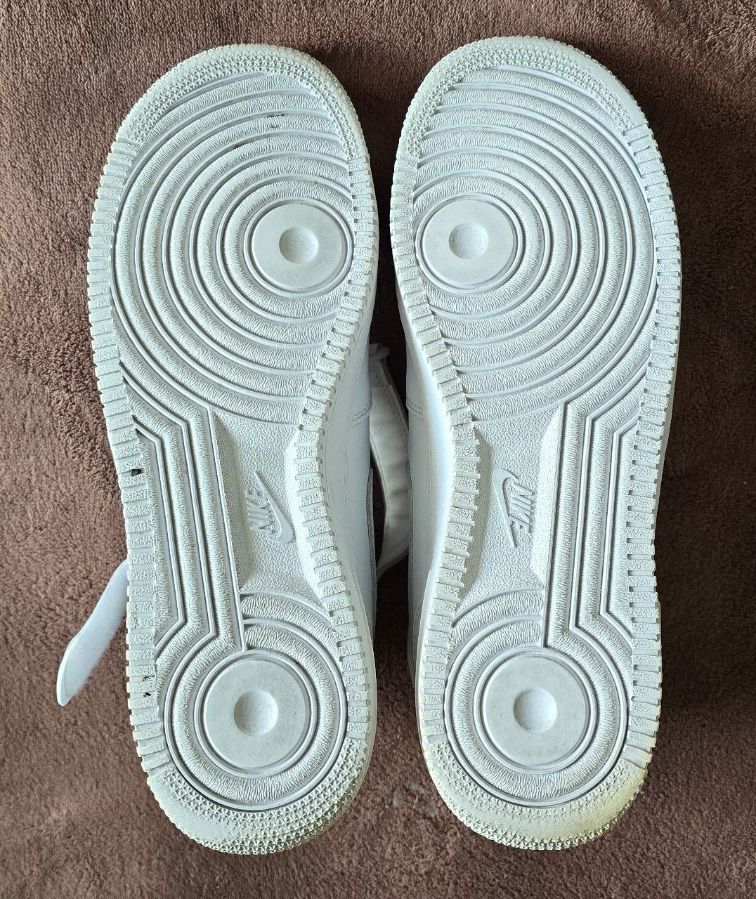 Nike Air Force 1 high top sneakers, white, size 10.5 - 800 baht (3 of 4)