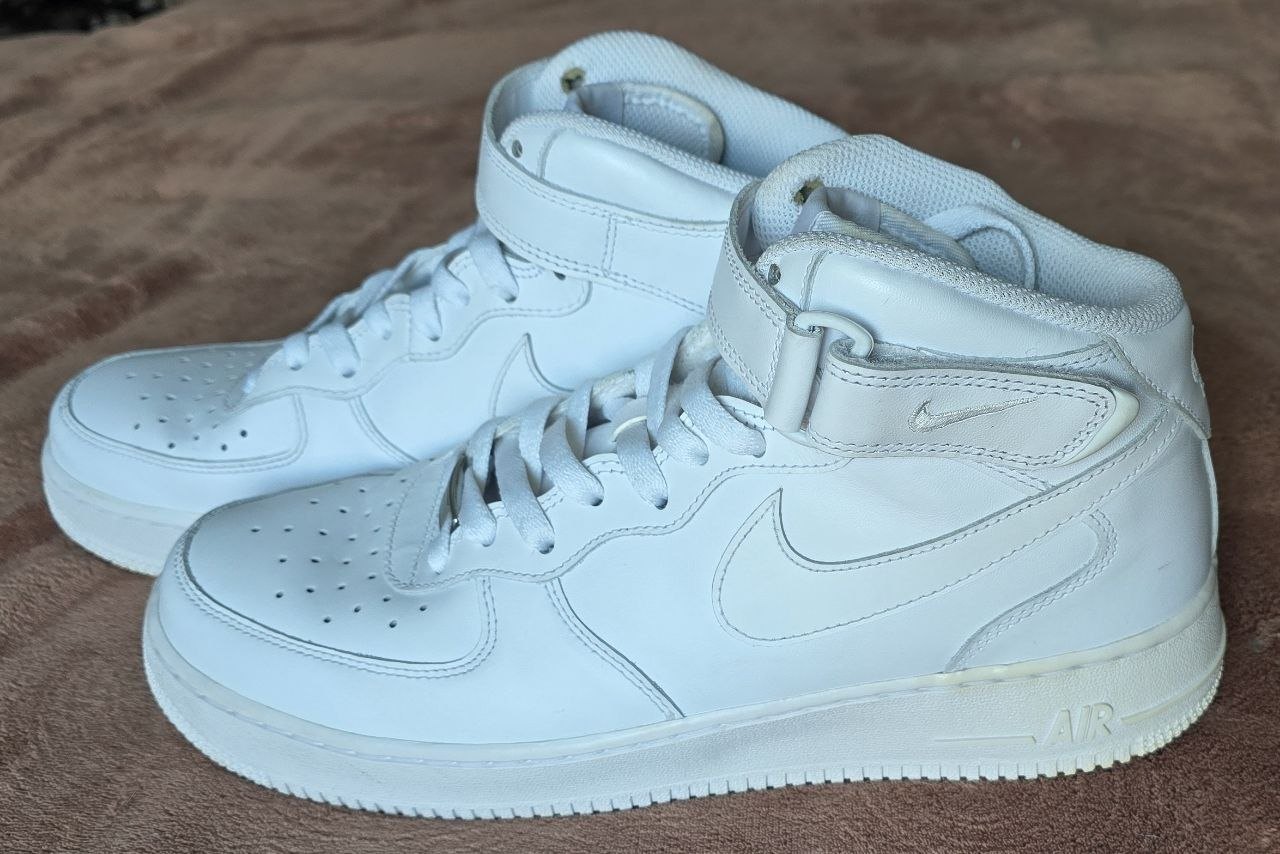 Nike Air Force 1 high top sneakers, white, size 10.5 - 800 baht (4 of 4)