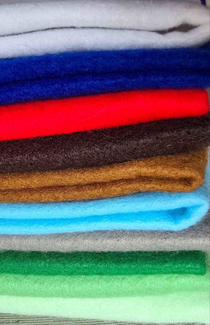 ผ้าสักหลาดเนื้อนุ่มสำหรับงาน DIY 22 แผ่น ขนาด 45x50 ซม. - 300 บาท (2 จาก 5)