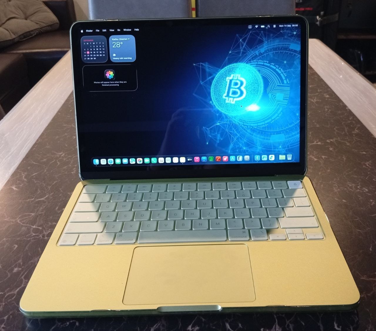 MacBook Neo 2026 มือหนึ่ง ซื้อมาเมื่อวันที่ 25 สิงหาคม - 19,000 บาท (2 of 4)