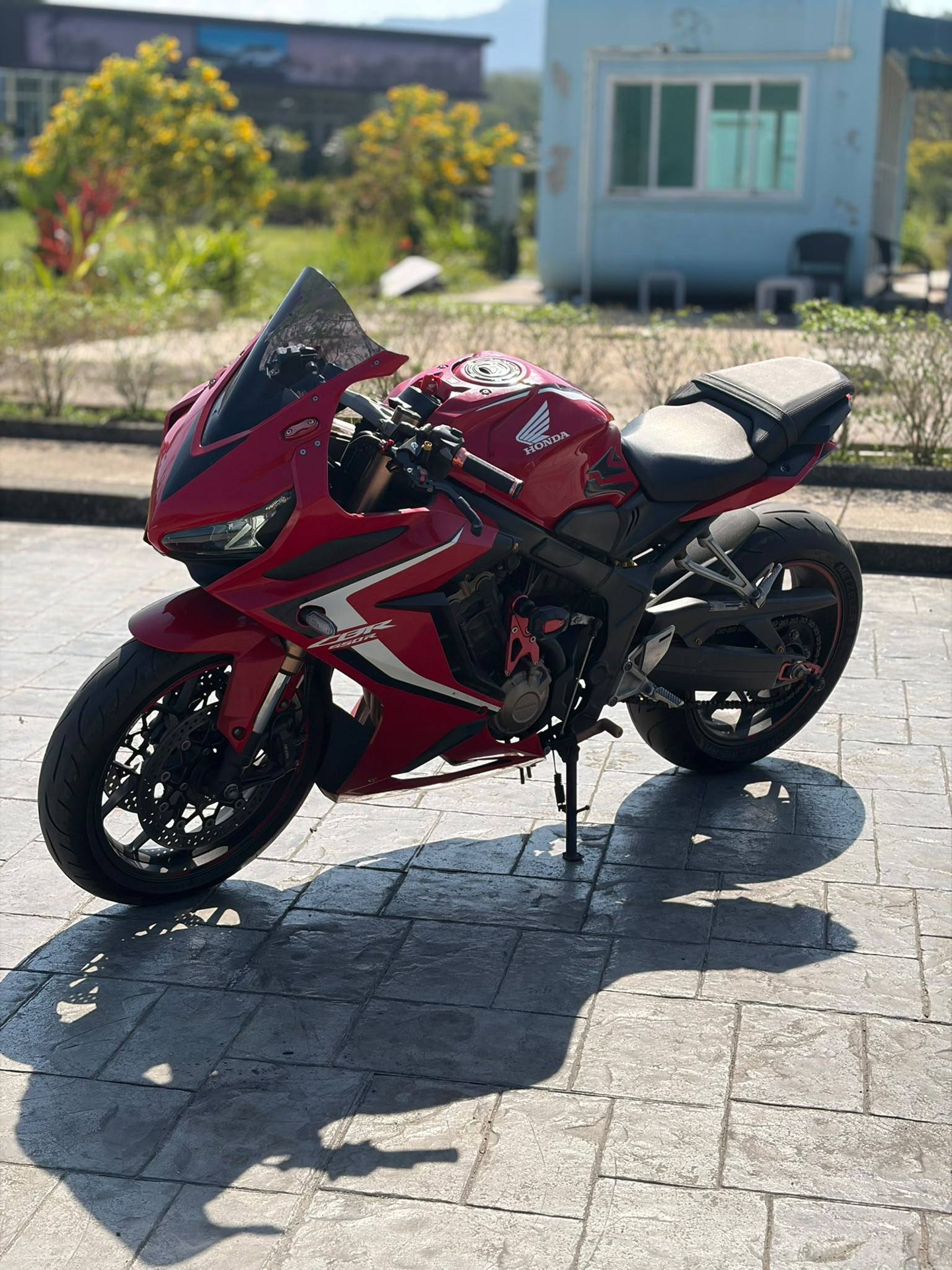 Honda CBR650R สีแดง - 22,000 บาท/เดือน (6 จาก 10)